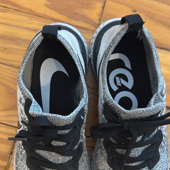 NIKE REACT SNEAKERS SIZE 8.5 - Picture 3 of 13